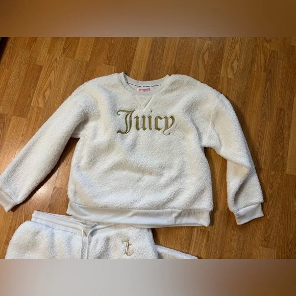 Juicy Couture Pajama Set Womens Sz XL Fuzzy Ivory Gold Logo